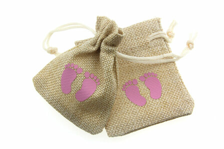 Jute look zakjes roze babyvoetjes 7 x 9 cm